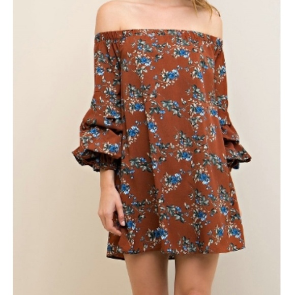 entro Dresses & Skirts - ENTRO floral off shoulder Dress NWT Medium